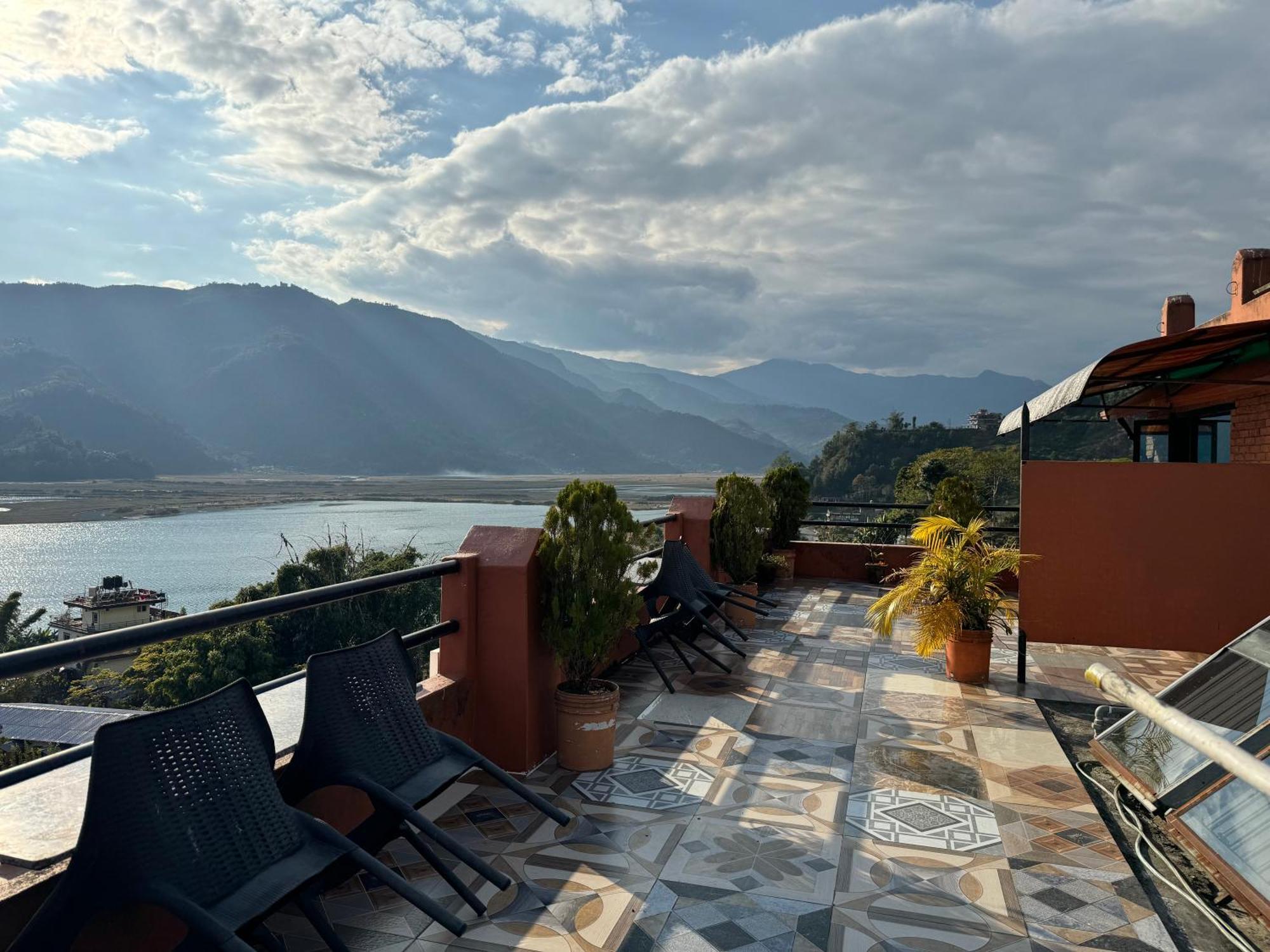 Nar-Bis Hotel Pokhara Exterior photo