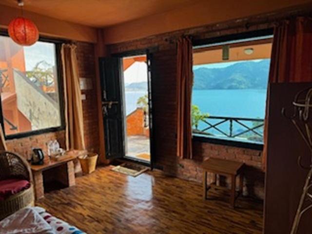 Nar-Bis Hotel Pokhara Exterior photo