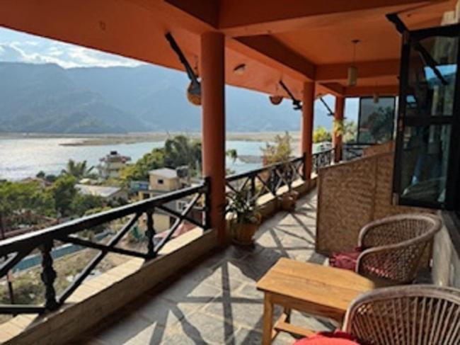 Nar-Bis Hotel Pokhara Exterior photo