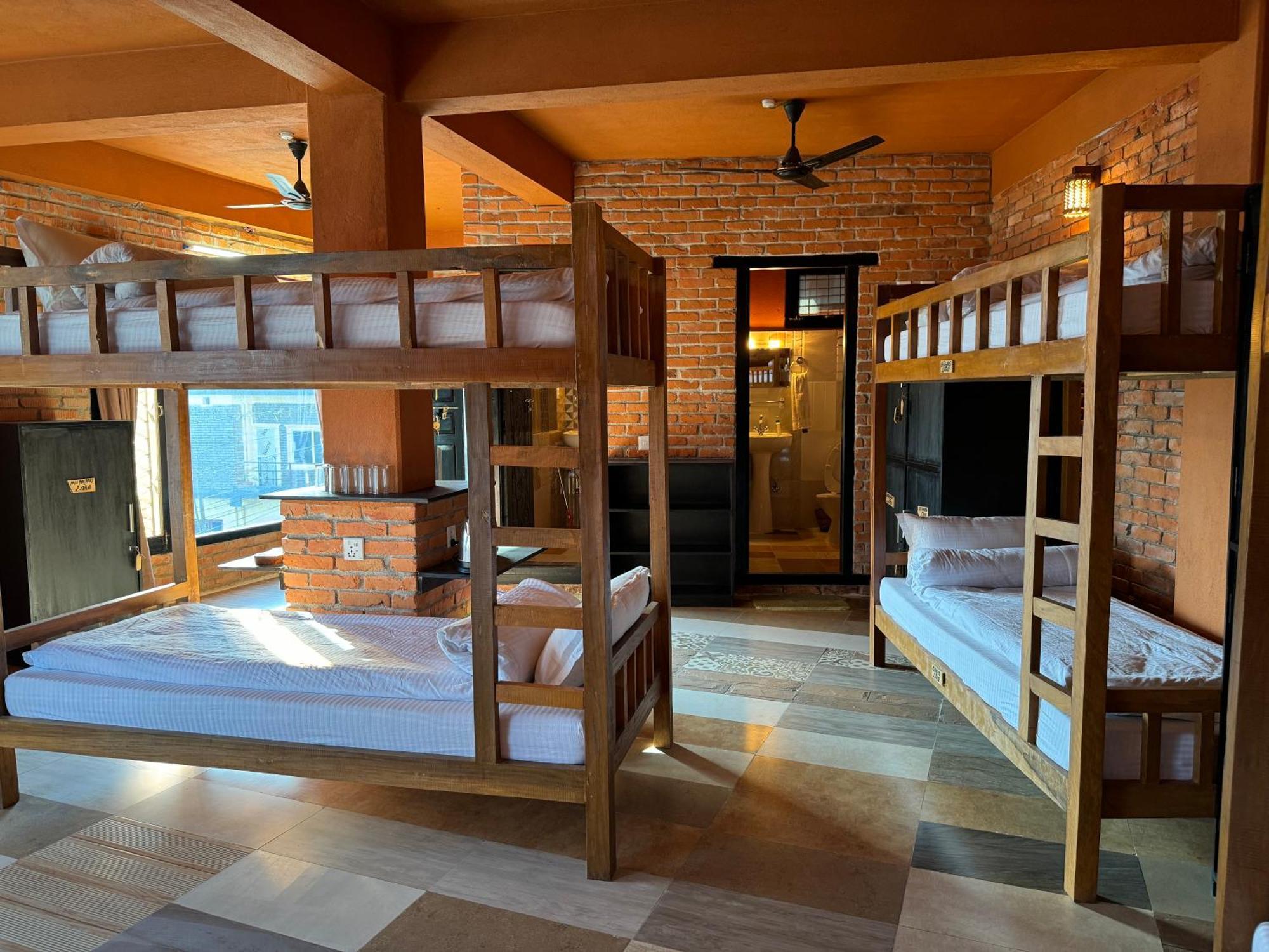 Nar-Bis Hotel Pokhara Exterior photo