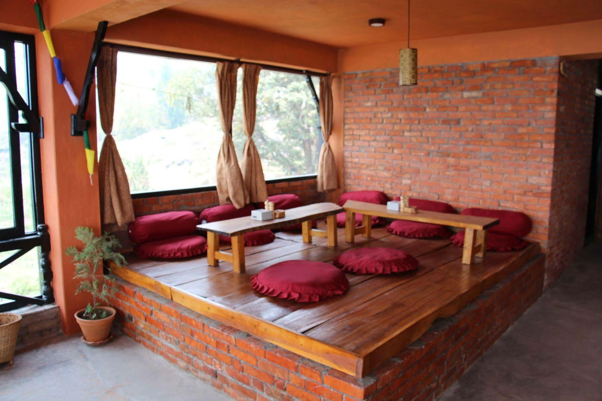 Nar-Bis Hotel Pokhara Exterior photo