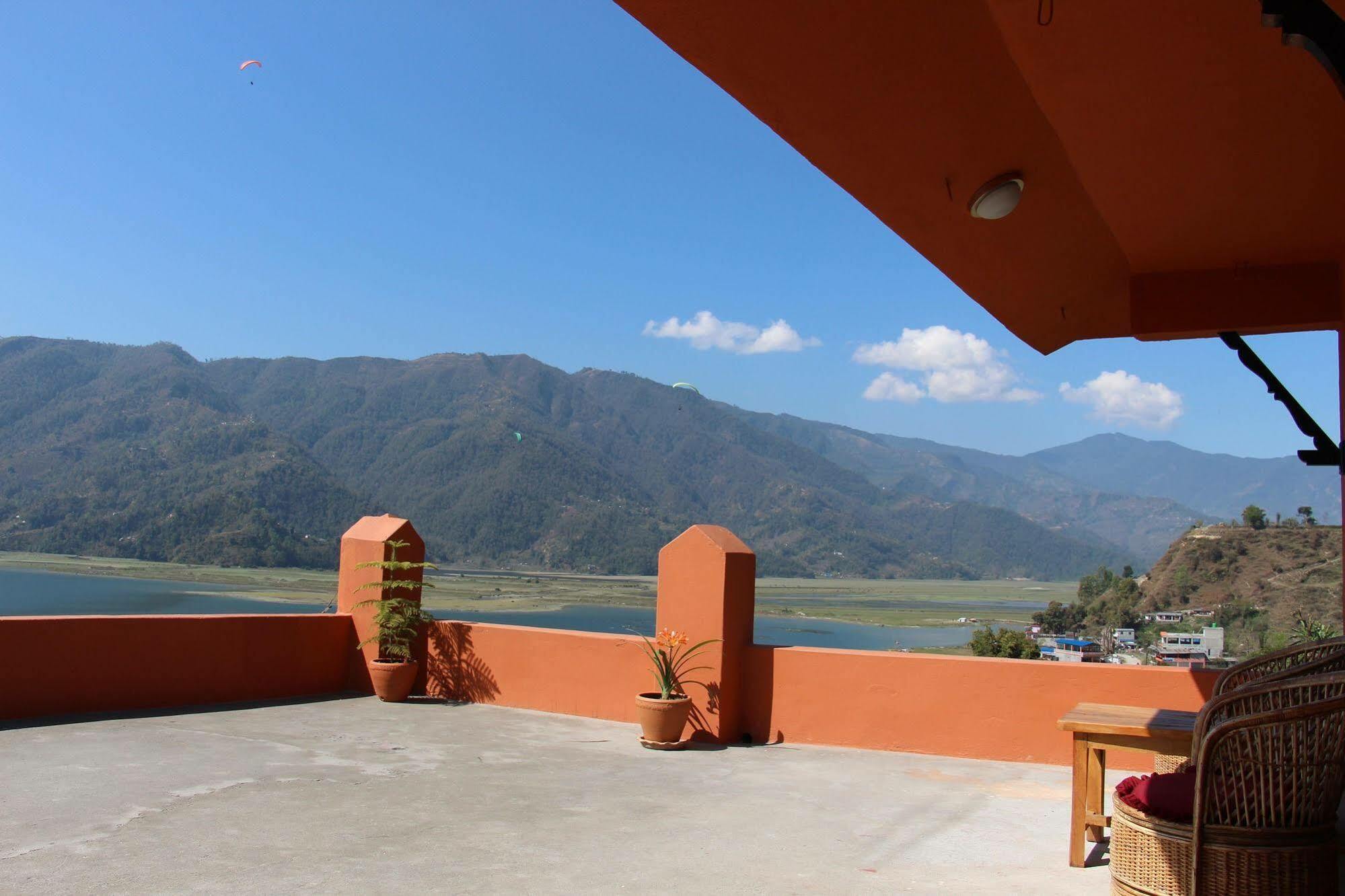 Nar-Bis Hotel Pokhara Exterior photo